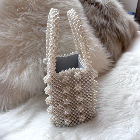 Elegant Pearl Bucket Beaded Handbag - Picture 8 of 11